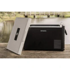 MESTIC Cool Box MCCP-35 AC/DC -Campingaz Boutique mestic cool box mccp 35 ac dc 4